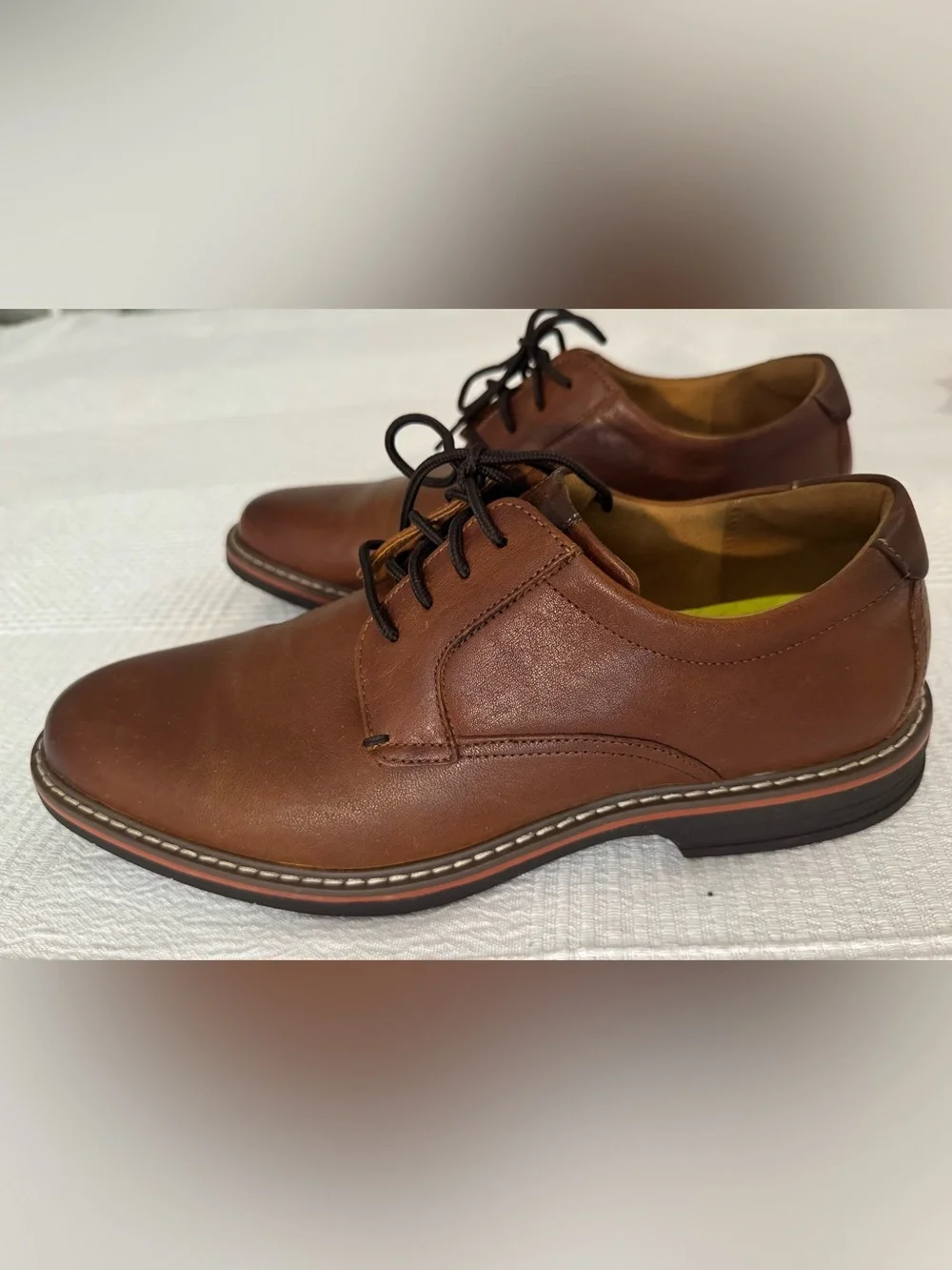 Florsheim Chestnut Brown Leather Derby Lace-Up Shoes